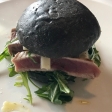 Burger Le Noir — pain encre de seiche, Bistrot Burger Howald