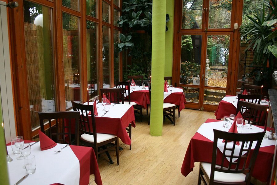 Salle intérieure du restaurant Il Fragolino